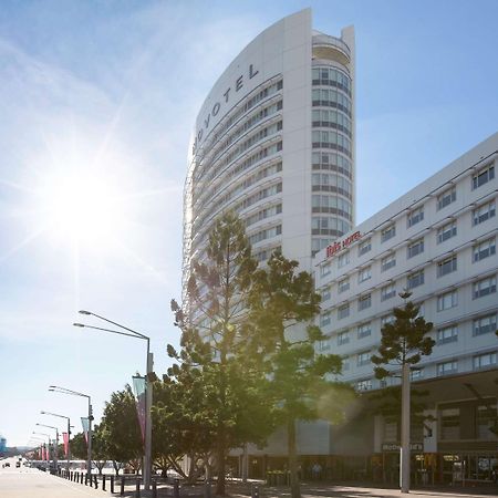 Novotel Sydney Olympic Park Exterior foto