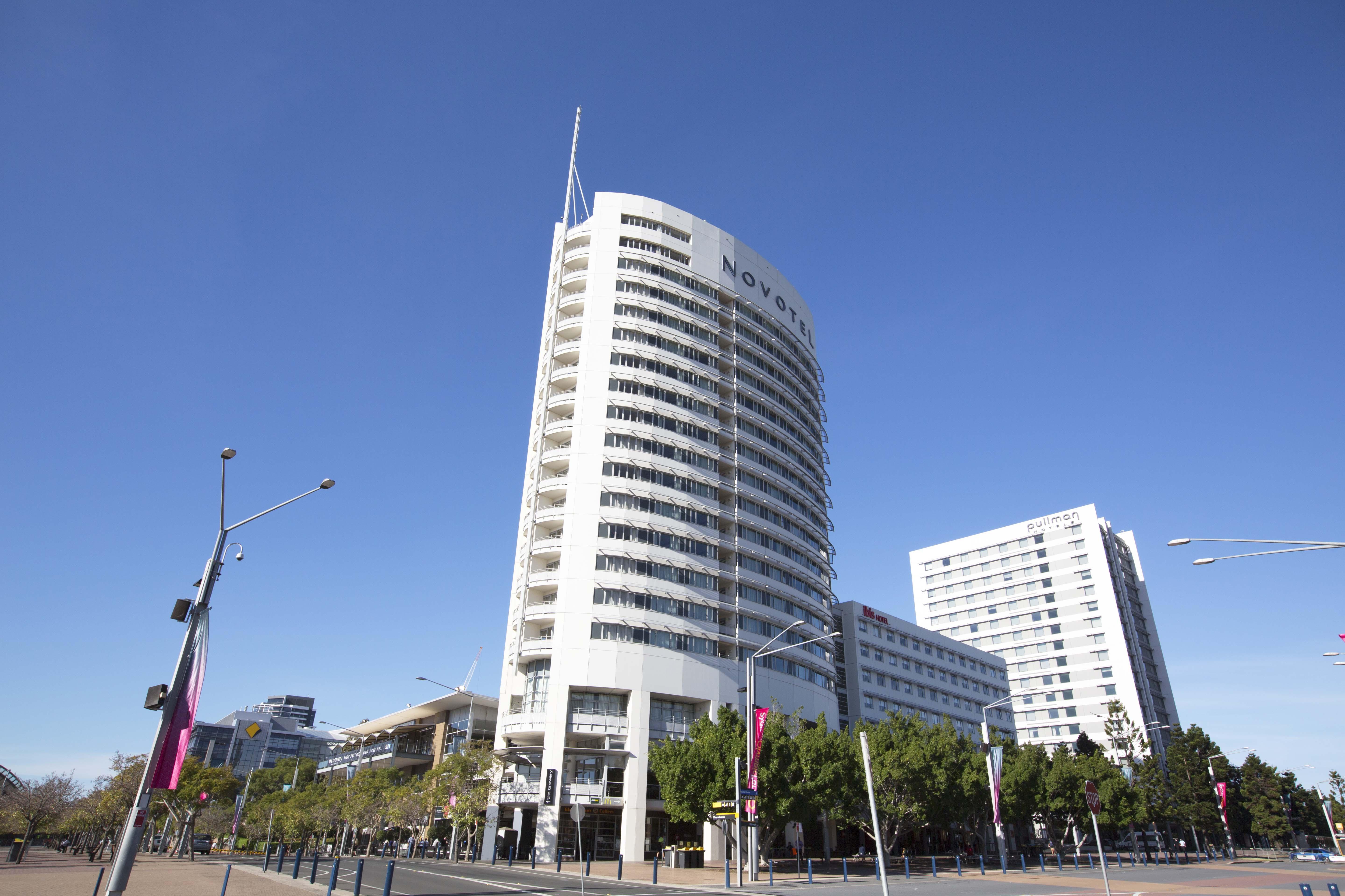 Novotel Sydney Olympic Park Exterior foto